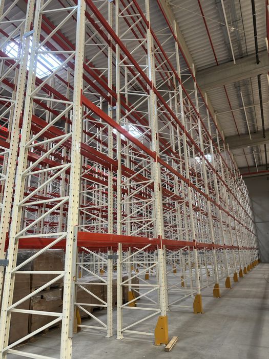 Rafturi metalice industriale