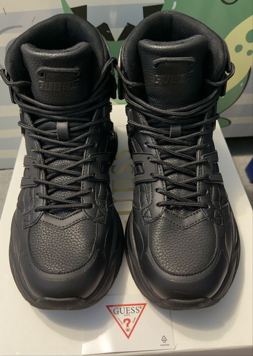 Зимни обувки Guess