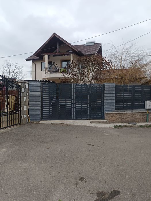 Casă de vânzare Vălenii de munte