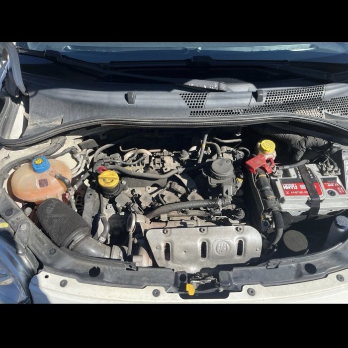 На части! 3x Abarth Fiat 595 500