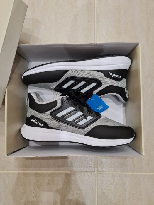 Adidas маратонки - ТОП модел ! ! !