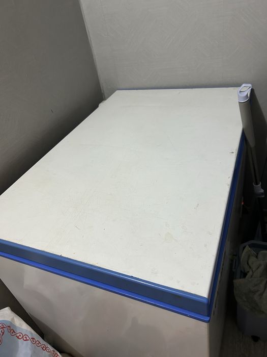 Морозильник 50к б/у