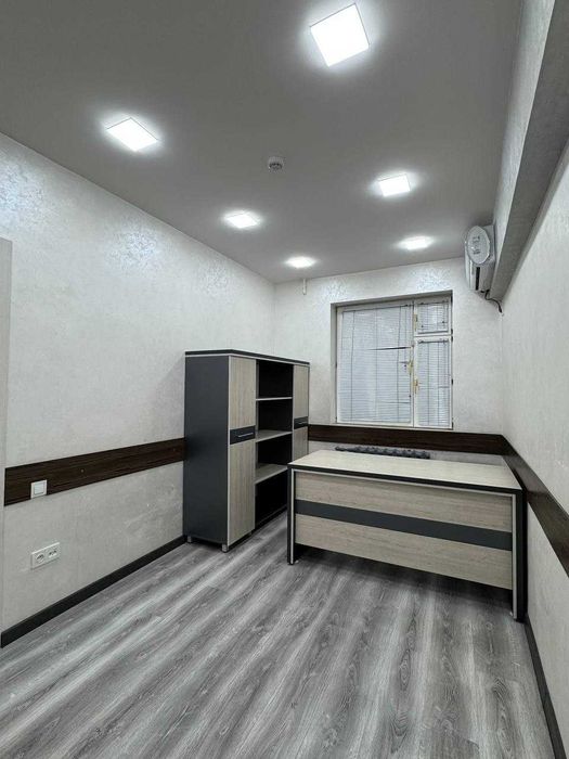 продается нежилое помещение ц4