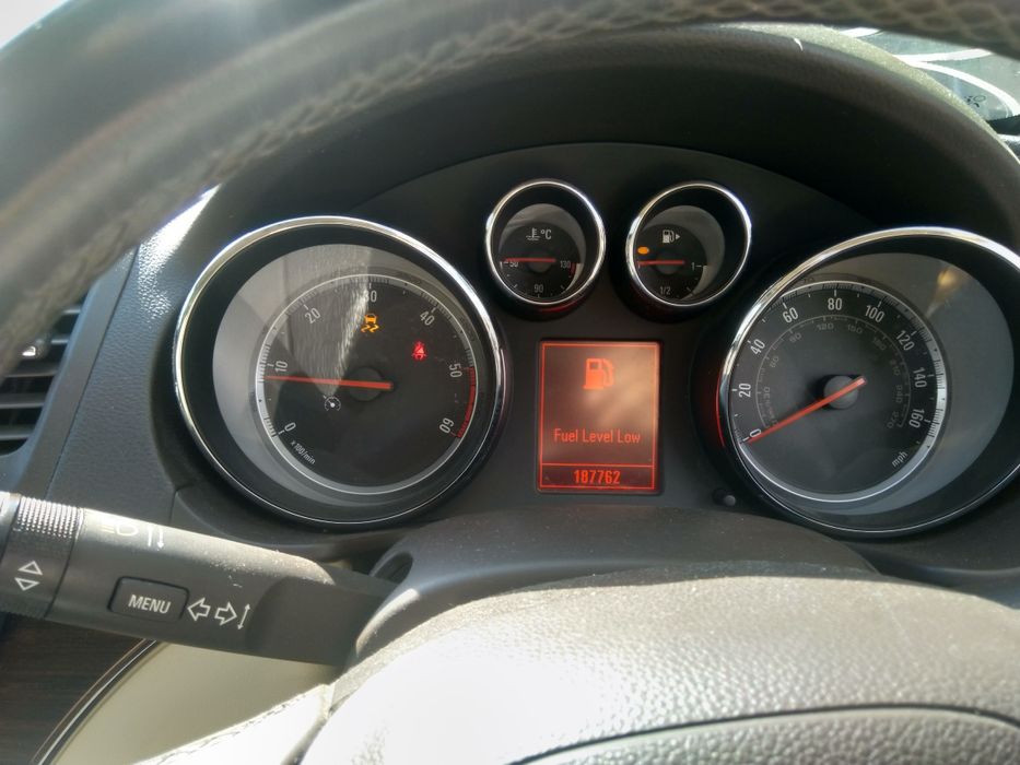 Опел Инсигния на части