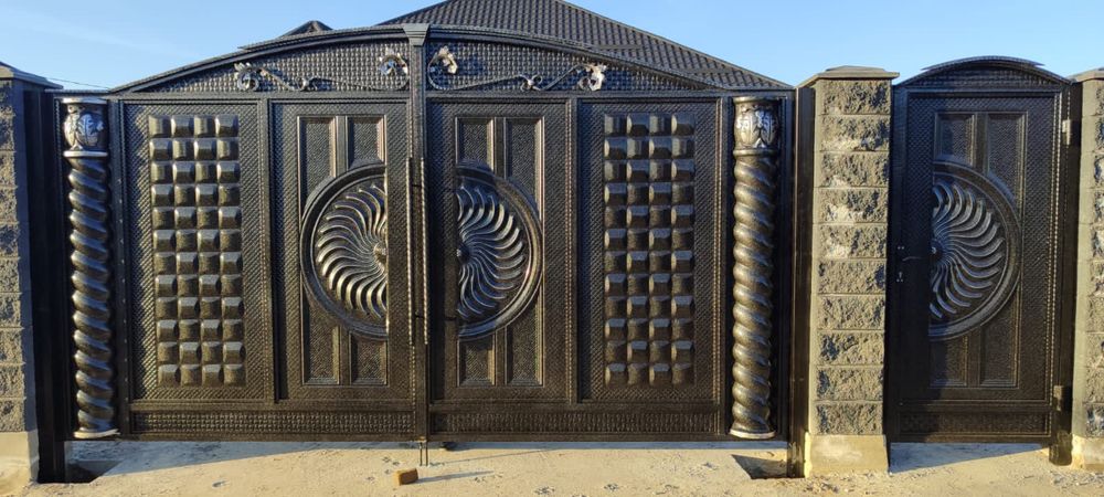 Ворота. Ворота в Алматы.