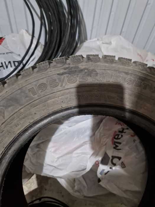 Продам покрышки Нокиан