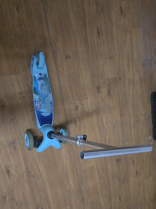 Продам самокат в хорошем состоянии