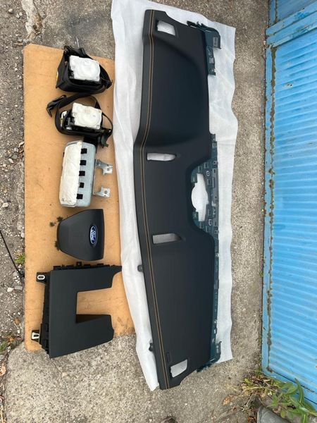 табло и еърбег оригинални Форд Рейнджър след 2016г