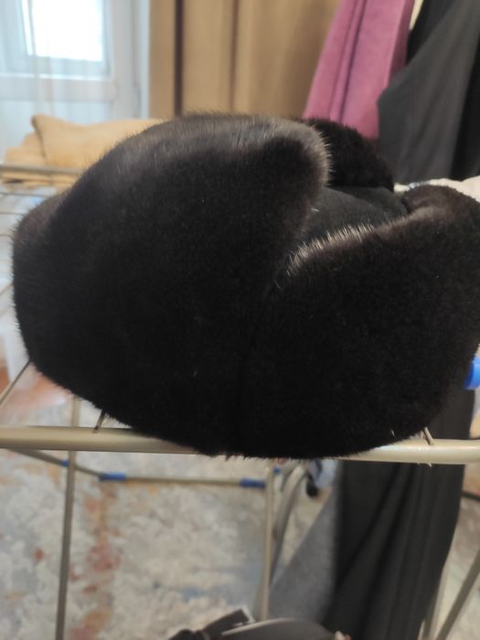 Продам недорого шапку-ушанку мужскую