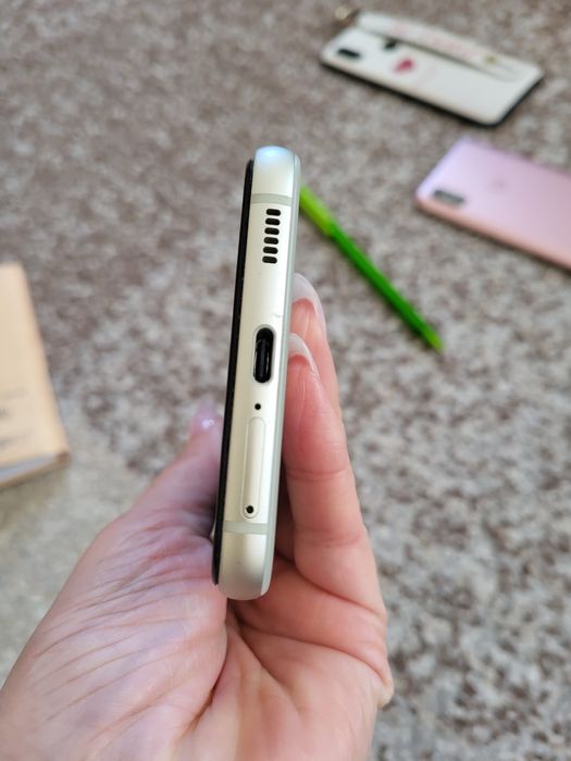 Продаётся samsung s21 fe