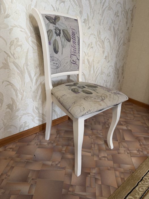 Продам стулья 6 штук