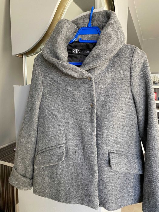 Късо палто на Zara