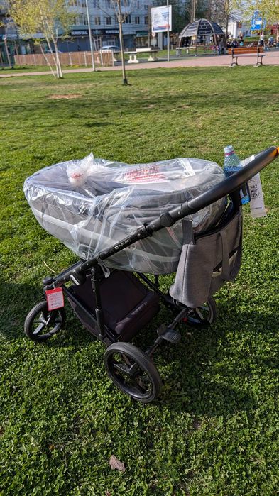 Cărucior Adame Polonia (sistem roți) + landou (nou) + scoică + suport scoică ptr. mașină isofix + scaun sport + diverse accesorii