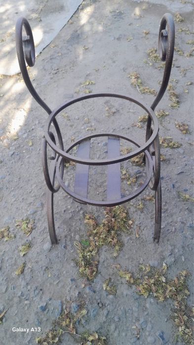 Подставка для цветов !