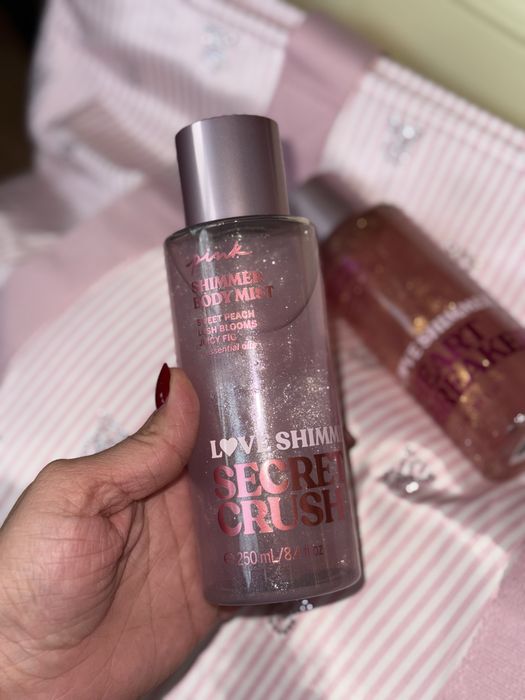 Спрейове с блестящи частици Victoria’s Secret