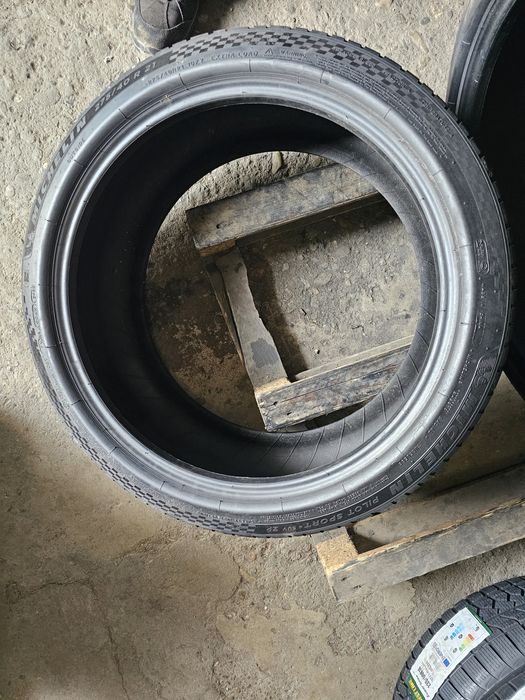 2 anvelope vara 275 40 21 Michelin Runflat 2022