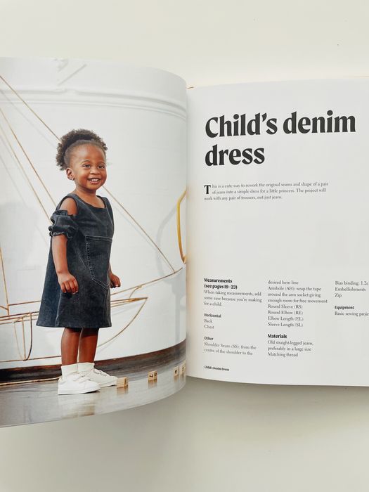 Sew Chinelo - Manual croitorie/design vestimentar engleză