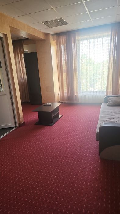 Apartament mobilat de inchiriat
