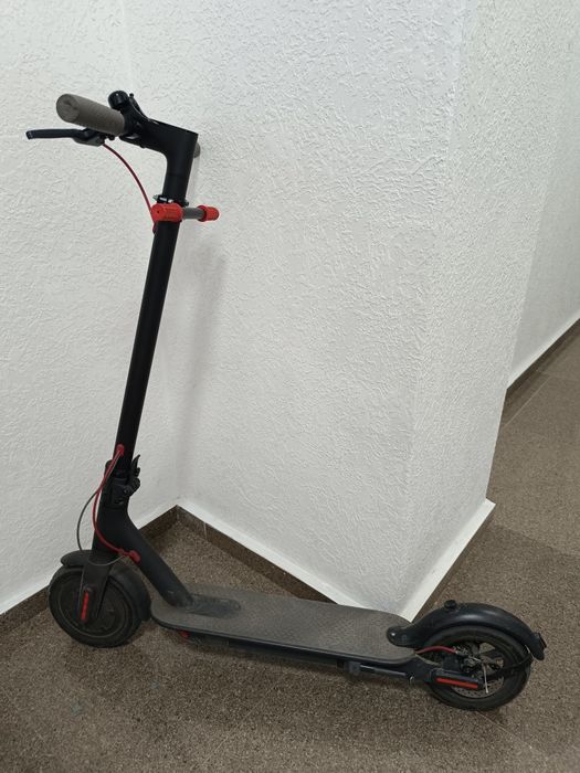 Самокат Xiaomi в хорошем состоянии