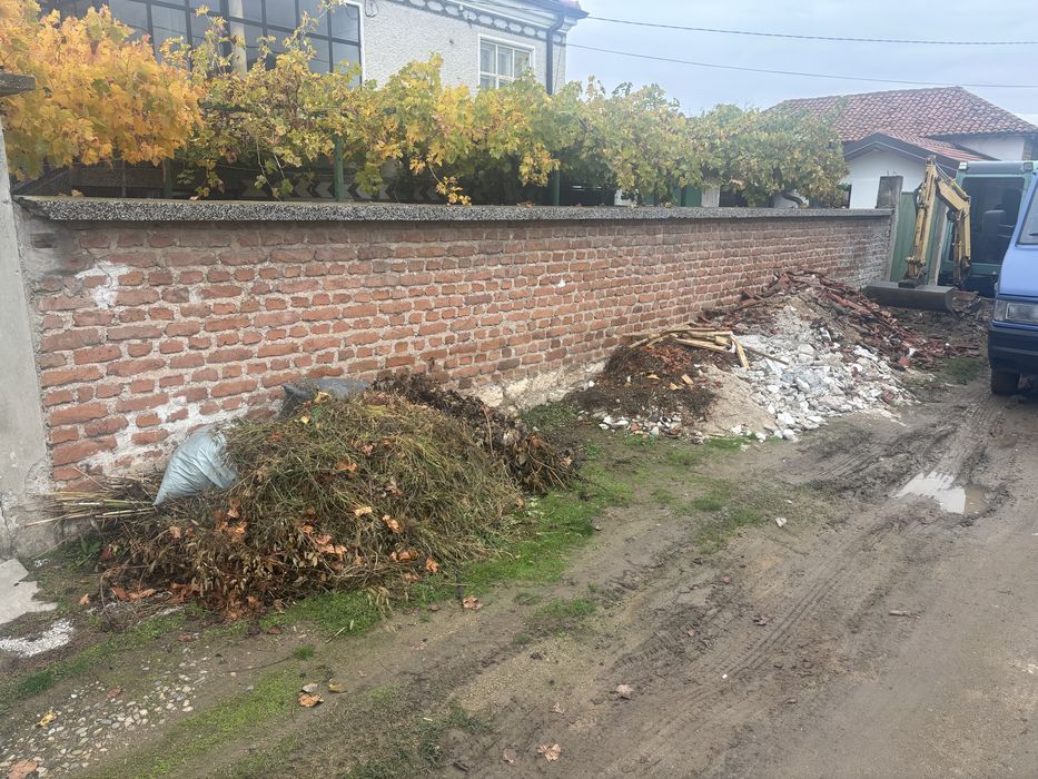 Изкопни услуги с мини багер