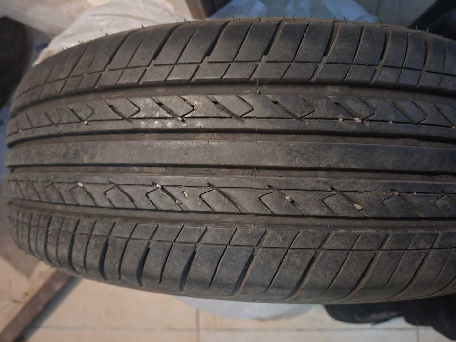 Продам летнюю резину Ovation