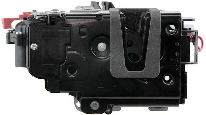 Брава предна врата VW Golf V/Plus/JETTA/TOURAN/TOUAREG 2003- RH/LH 3D1837015AB/3D1837015AP/3D1837016AC