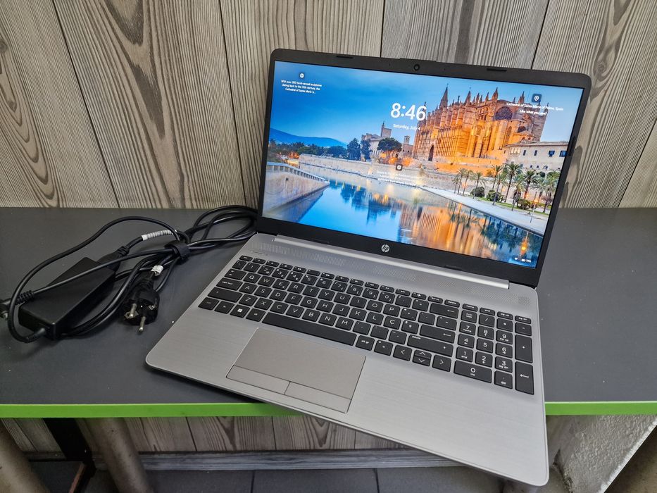 Hp 255 G9 | Ryzen 5 12 CPU | SSD 512 | 8gb RAM