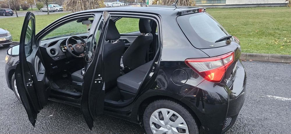 Toyota Yaris Primul proprietar ,atât in România, cât si in Danemarca.