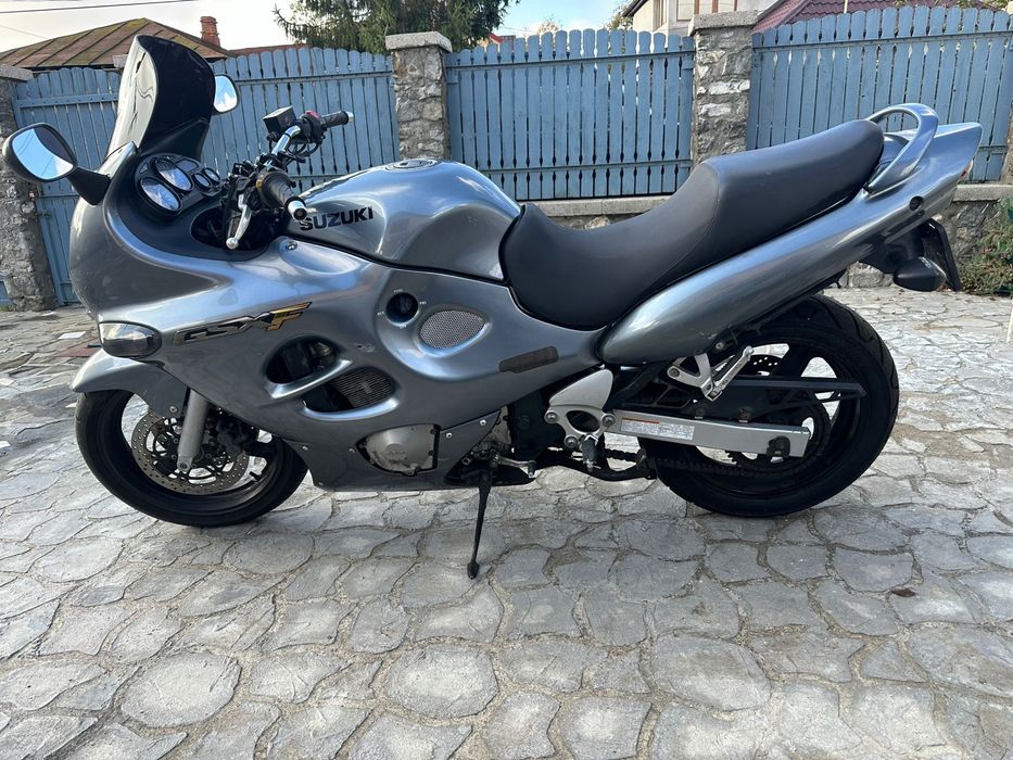 Suzuki gsxf750 2002