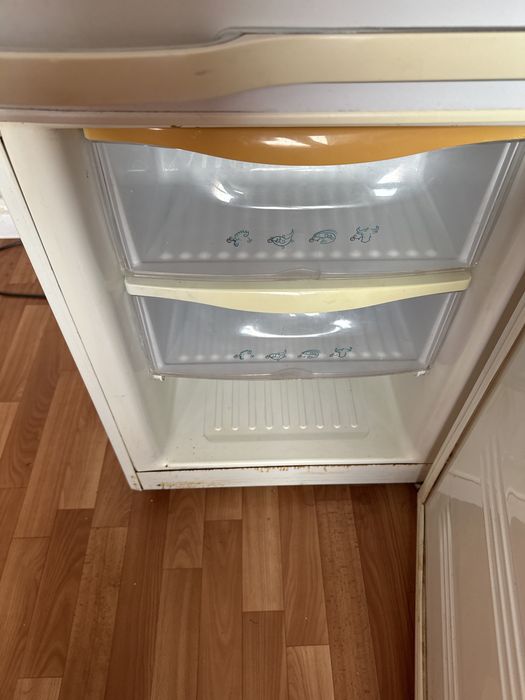 Холодильник продам
