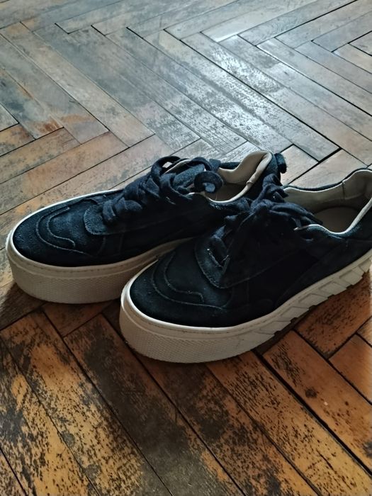 отдам  женская обувь 36 р