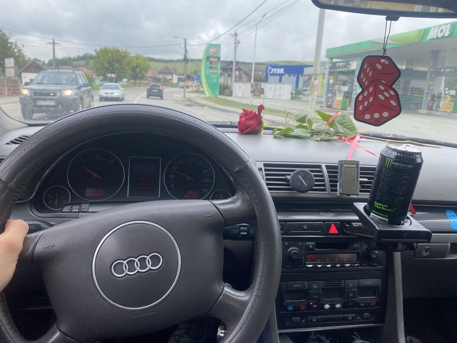 Vand Audi A4 b6 motor de 1.9