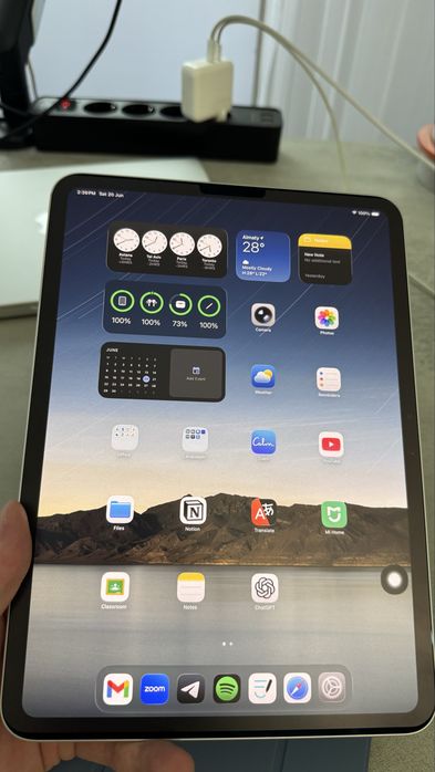 Продам iPad Pro 11 2025 M5 256 + Apple Pencil Pro + iPad Case