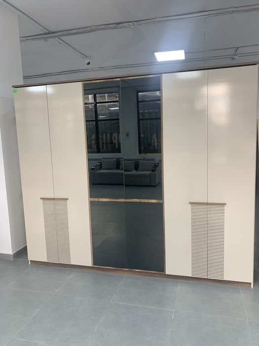 Шкаф спальный для всей семьи!