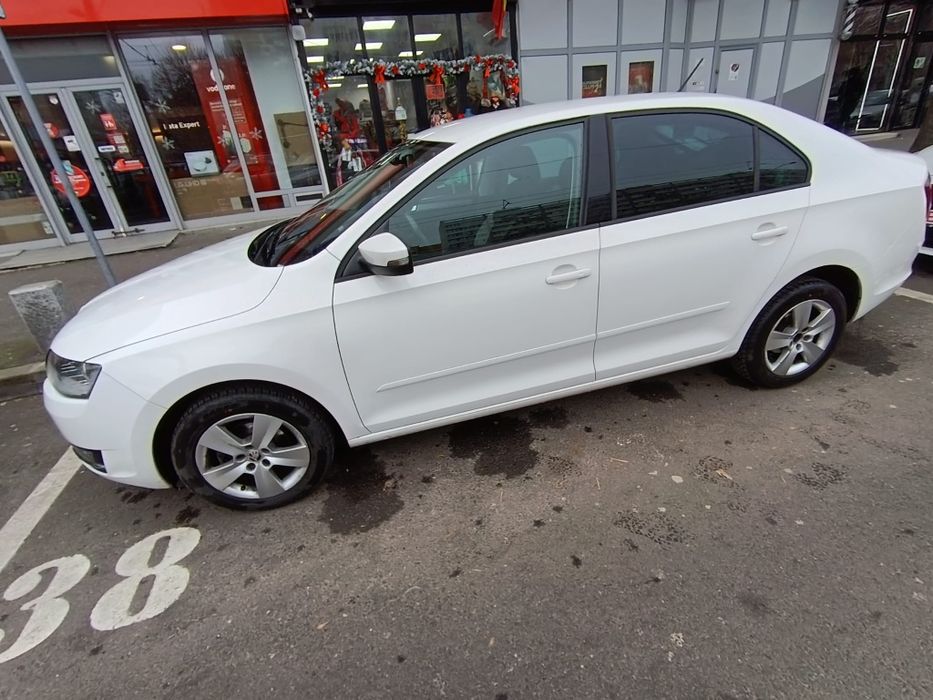 Vând Skoda Rapid