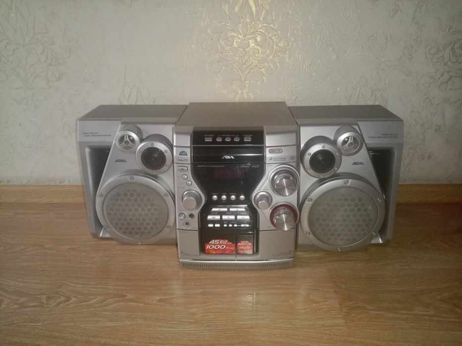 Продам музыкальный центр  б/у