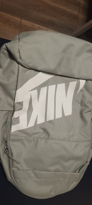 Раница  NIKE.30 евро.Нова.С етикет.