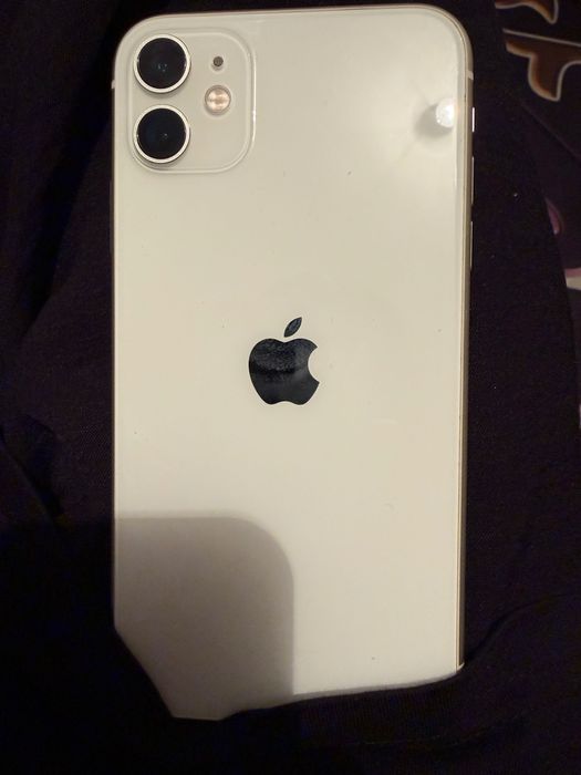 Айфон 11, 128 гб