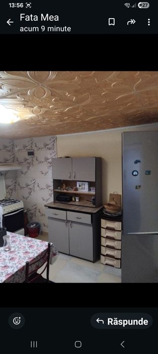 Vind casă plus curte de locuit