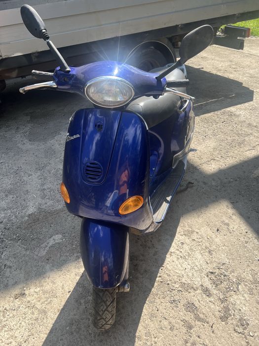 Scuter Vespa 49 cm 3 max 49km/h