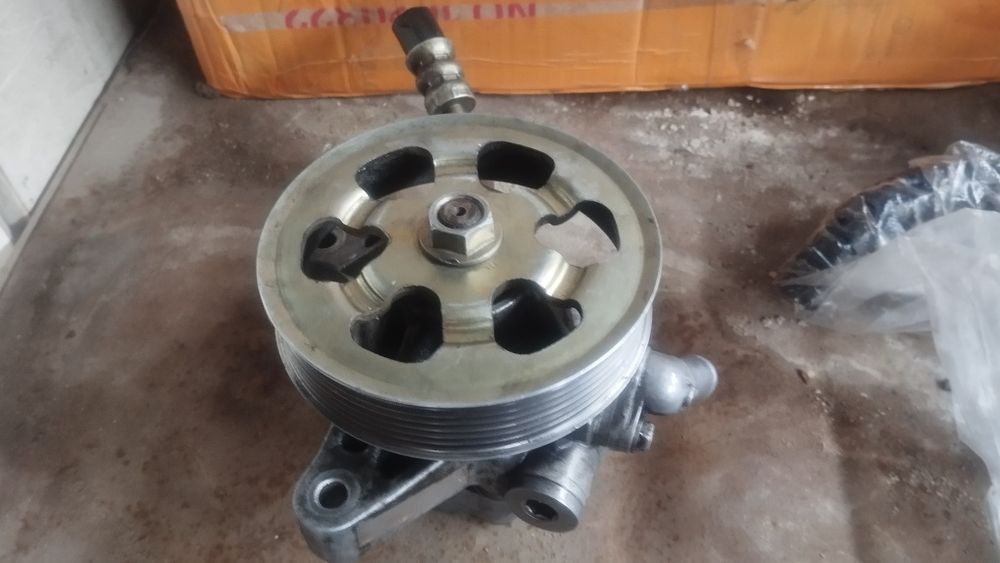 Продам Гур насос