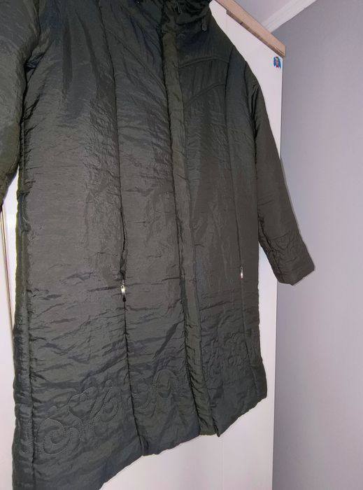 De vânzare paltonaș și geaca