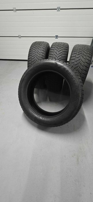 Set 4 anvelope iarna 255 55 r20 goodyear