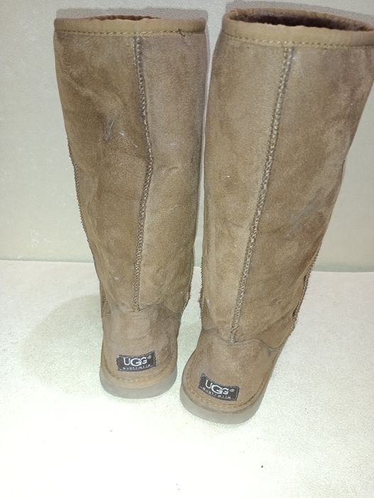UGG кожени ботуши N39,5- 25 лв