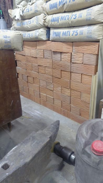 Продам кирпичи новые
