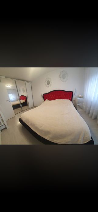 Vând apartament (case însiruite) direct proprietar