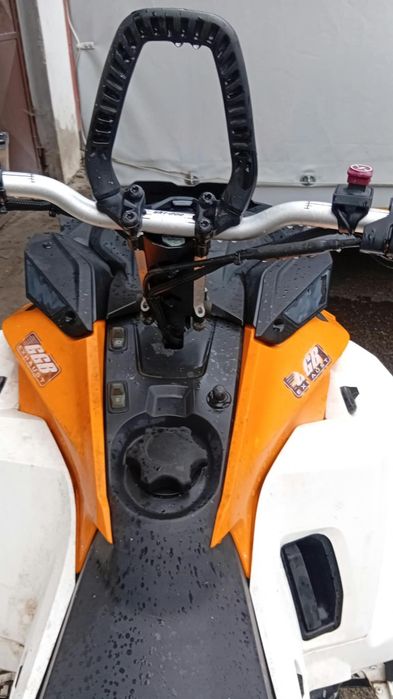 Snowmobil ski doo summit  x 850