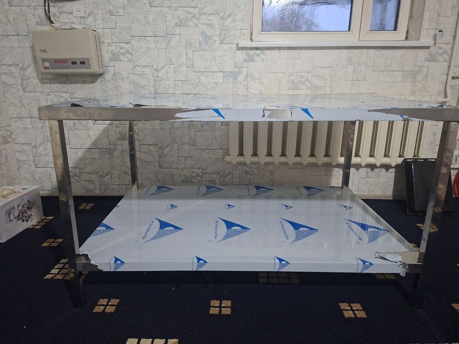 Нержавийкали стол сотилади