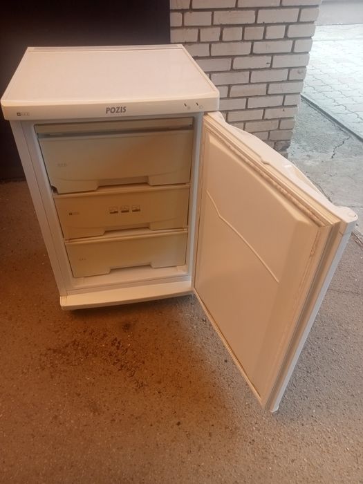 Продам морозильник