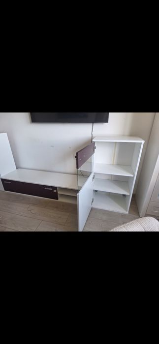 Шкафове за хол и тв